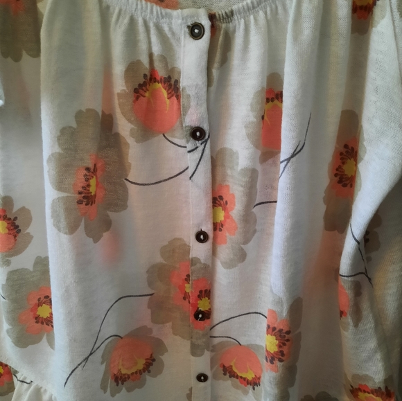 Maurices Size M Ruffle Sleeve Blouse - Picture 4 of 7